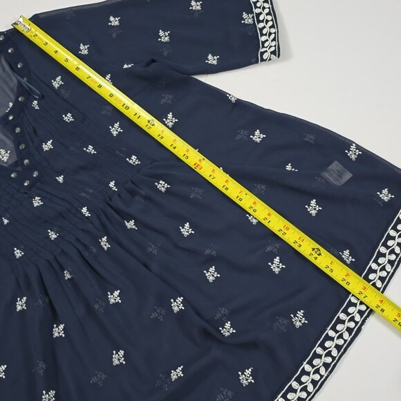 Papaya Weekend Women's Navy Semi Sheer Embroider 3/4 Length Sleeves Blouse Sz 16 - Picture 12 of 12